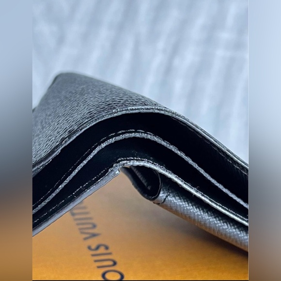 Louis Vuitton bifold wallet black graphite (mens) - Picture 8 of 9